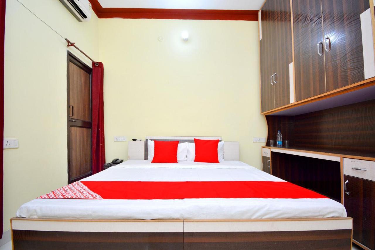 Oyo 40306 White House Jalandhar Exterior foto
