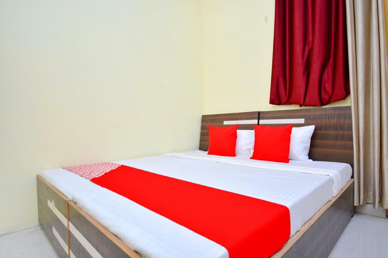 Oyo 40306 White House Jalandhar Quarto foto